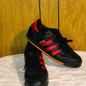 Men’s Orion Adidas Size: 13